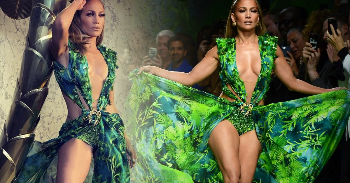 En este momento estás viendo Jennifer Lopez cierra desfile de Versace en Milán, Italia 